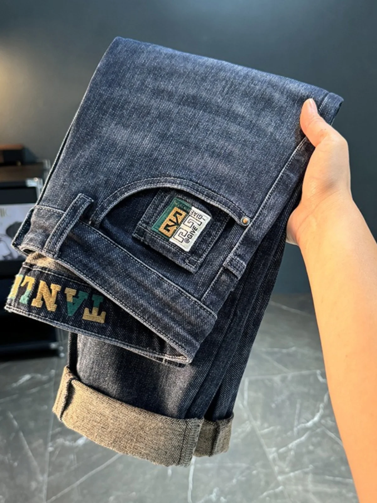 

Elegant Embroidered Slim Fit Men's Jeans Elastic Straight Leg Fashionable Versatile Cotton Stretch Denim Autumn New Style Lon...