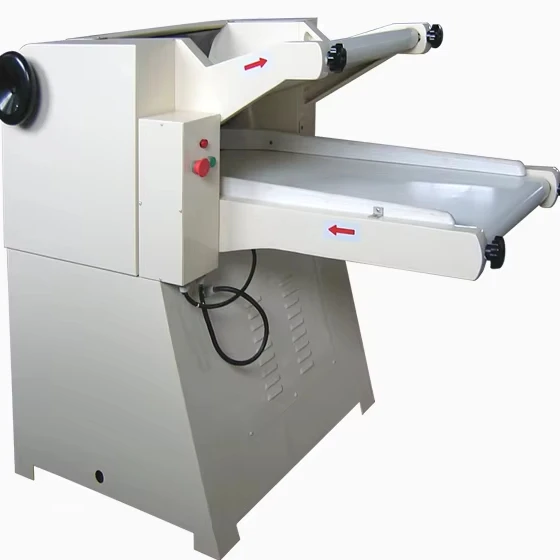 ملاءة العجين للاستخدام في المطاعم مع آلة ضغط عجين الخبز بحالة جديدة