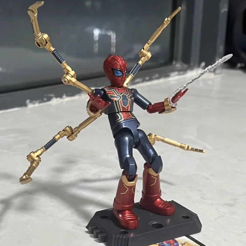 100% Asli Blokees Marvel Heroes Edisi Bintang Kotak Buta Iron Man Iron Spider Mk1 Mesin Perang Model Koleksi Figur Aksi