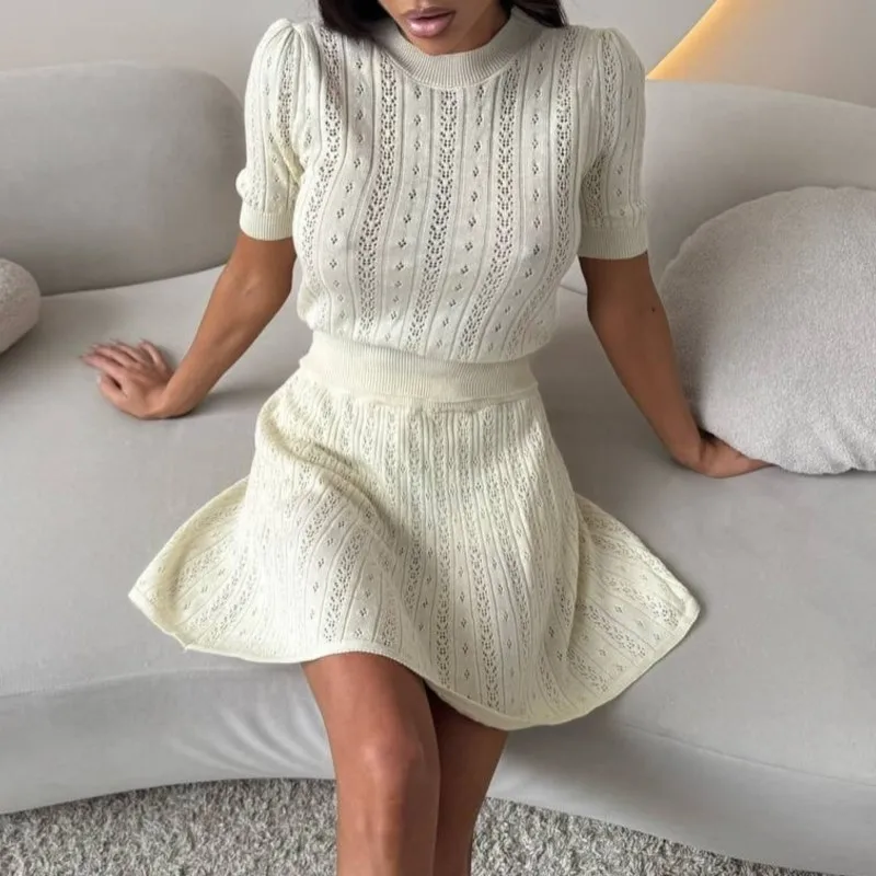 New Slim Temperament Solid Color Two-piece Set Women's Summer Elegant Short-sleeved Top High-waisted Short Skirt Knitted Sets