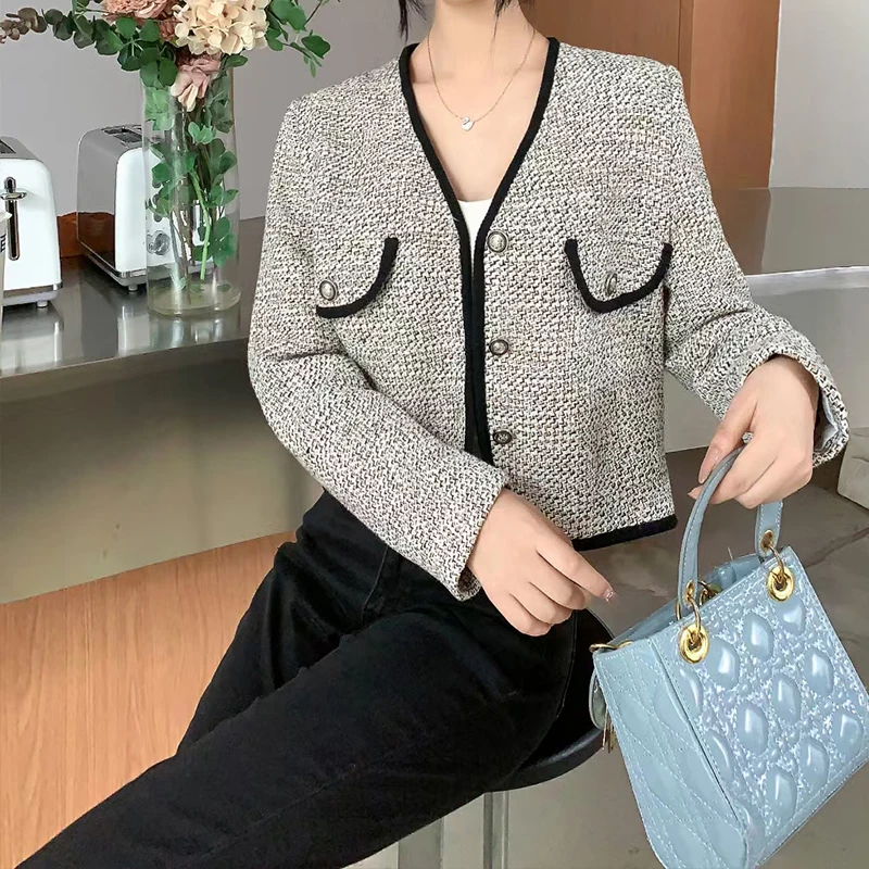 Korean-style High Grade Gray Women's Short Suit Jacket 2024 Autumn and Winter Fashion Elegant Coat V-neck Office Lady Suit Top