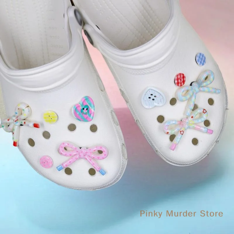 

{JYA2} 10 Pcs Cute Bow Shoes Charm Simple Polka Dot Buttons Shoes Buckle Summer Beach Sandals Shoe Charms DIY Shoe Decoration