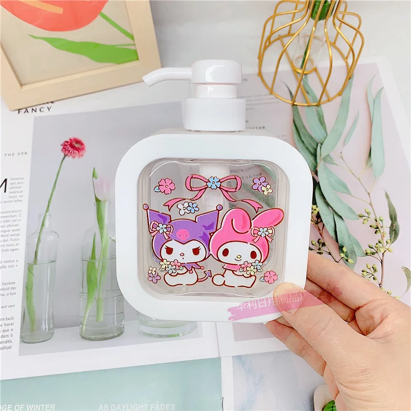 300Ml Large Capacity Squeeze Bottle Kawaii Kuromi My Melody Cinnamoroll Anime Sanrioed Girl Heart Hand Sanitizer Bottle