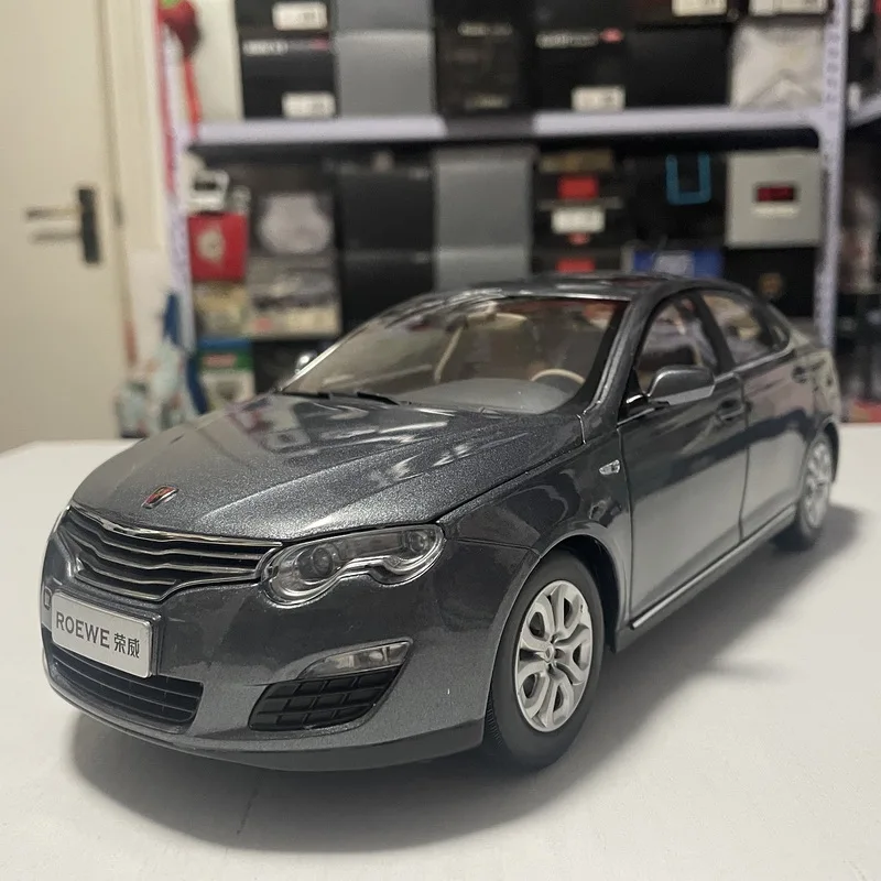 

SAIC-Simulated Alloy Car Model, Gray Micromodel, Desktop Decoration, Gift for Adults, 550, 2008-2012, 1: 16