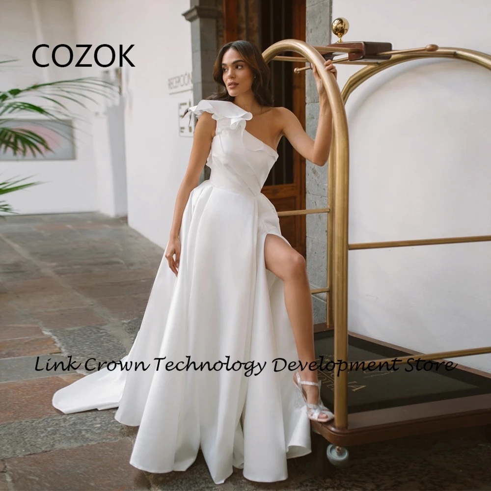 

Customized Side Slit Wedding Dresses for Women Sleeveless Summer Sweep Train Bridal Gowns with Pleat New Vestidos De Novia