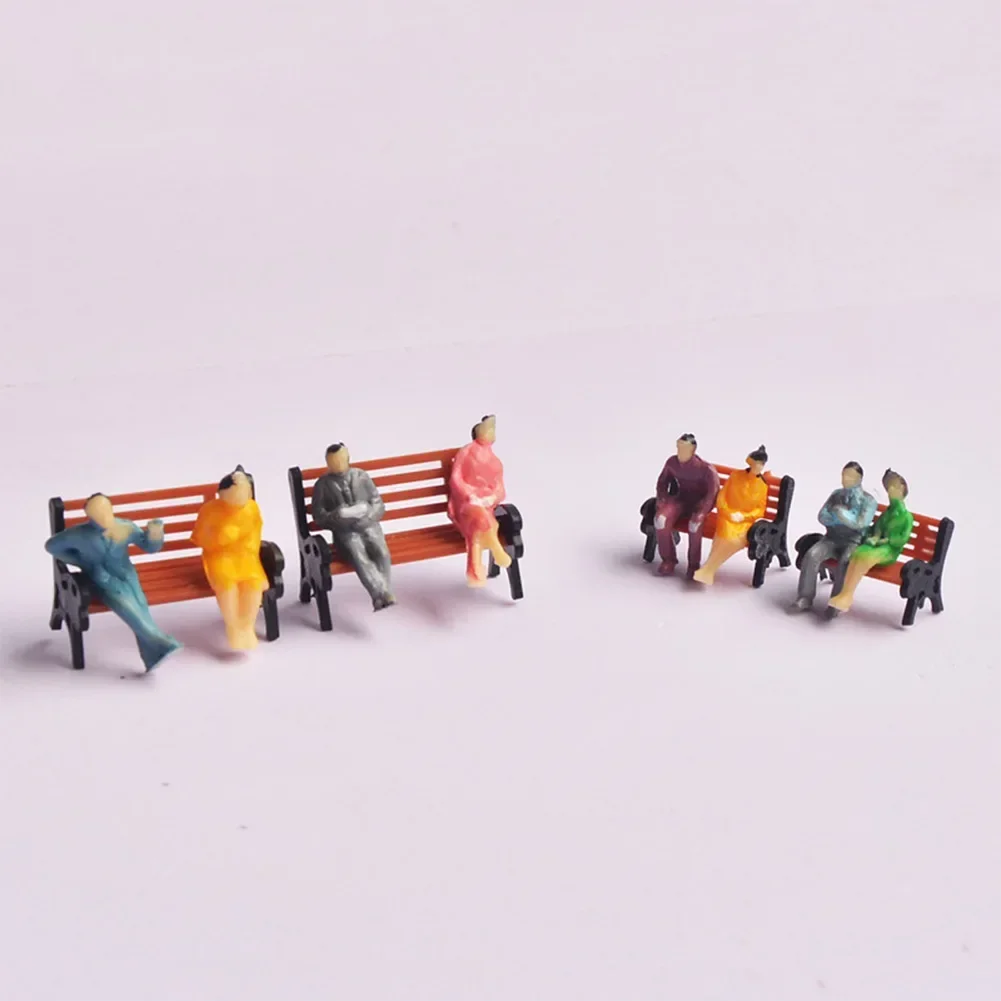 100Pcs ABS People Figures Toys Seated Painted Model 1:100 Scale Miniature People Model Collection Railway Sitting Passengers