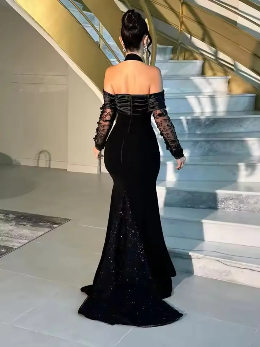 Maßgeschneidertes schwarzes formelles Abendkleid mit Neckholder, schulterfrei, Cocktailpartykleid, sexy Meerjungfrau, Sweep-Zug, Ballkleider