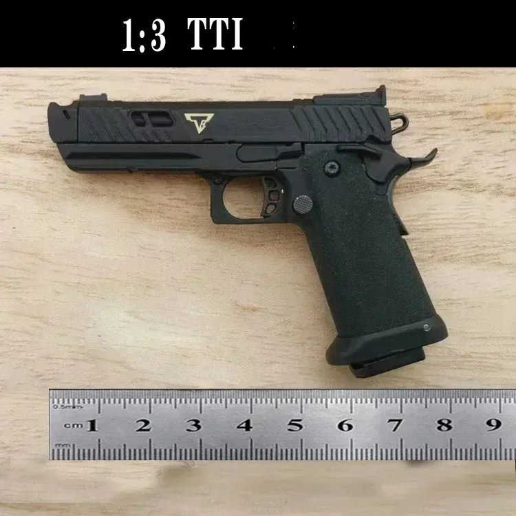 1:3 Alloy Empire G34 Pistolenmodell Mini G17 gefälschte Pistole Spielzeugpistole Schlüsselanhänger Spielzeug für Jungen Geschenk für Erwachsene Bürodekoration