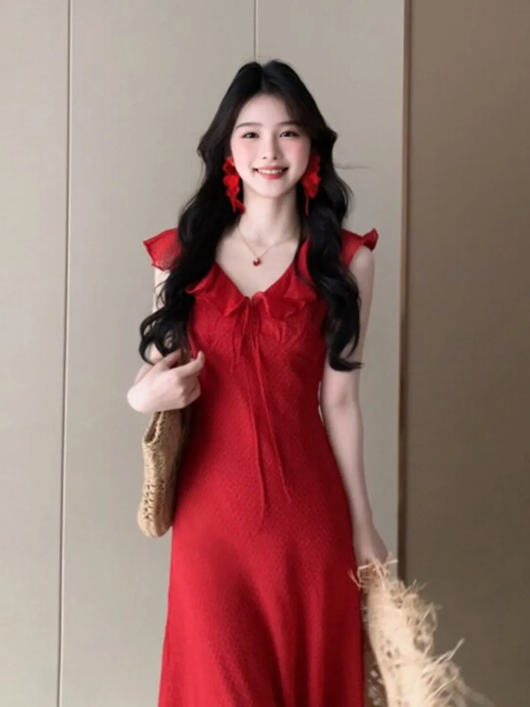 

Summer Bright Dopaamine Red Strapless Dress Vacation Style Midi Skirt Cotton Material High Waist Sister Style Fashionable Dress