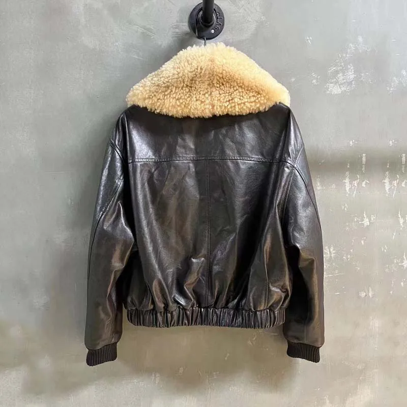 Giacca da donna in vera pelle 2025 Cappotto corto invernale spesso caldo in lana di pecora naturale Nuovo arrivo