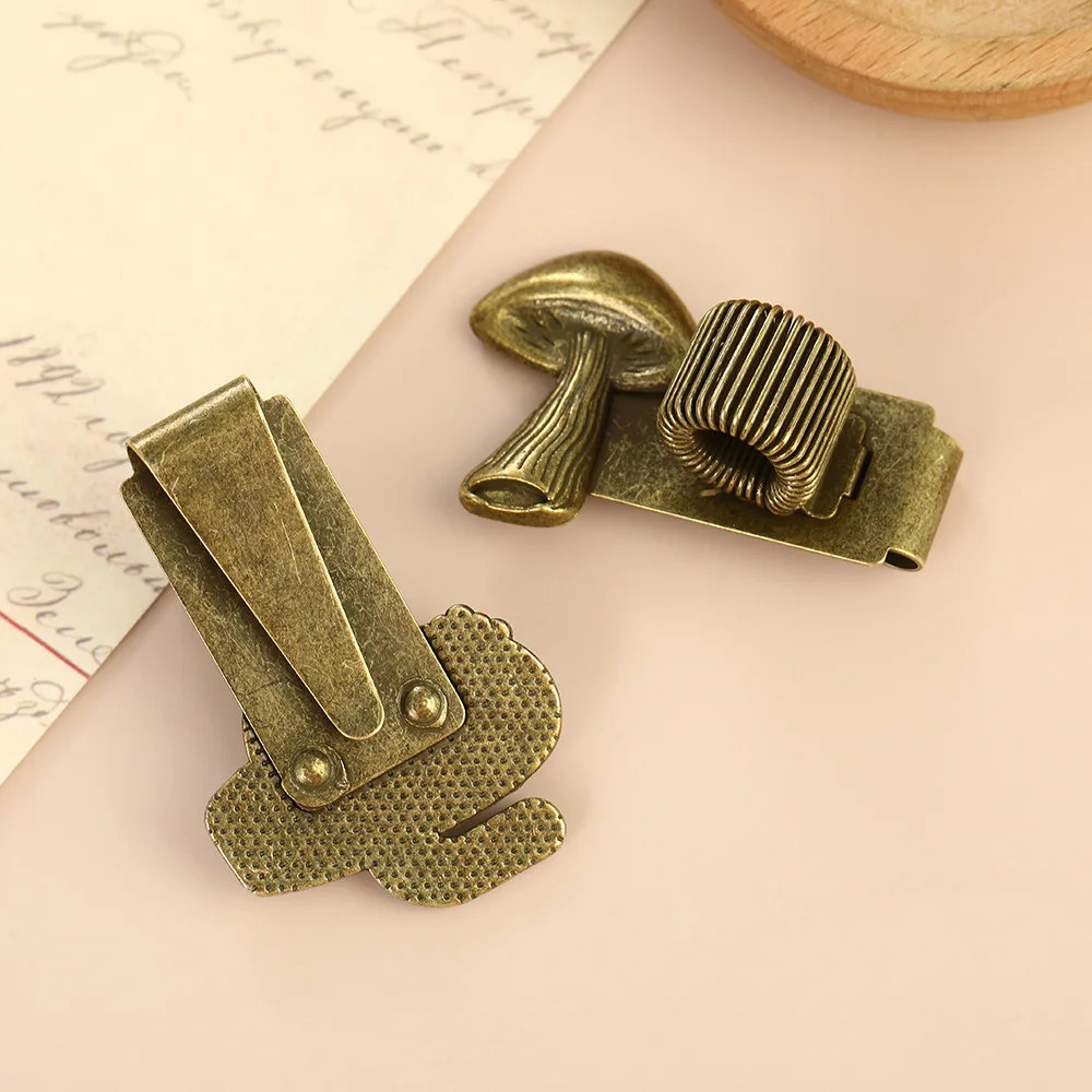 Mushroom Cactus Spring Pen Clip, Electroplated Zinc Alloy Notebook Book Clip, Portable Journal Stationery Accessories