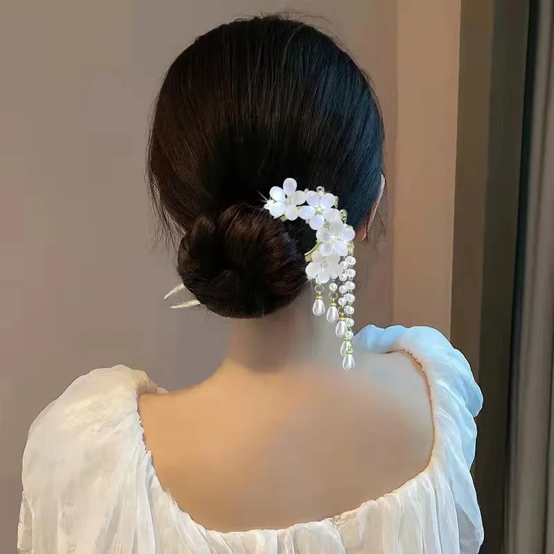 Fashions Pearl Rhinestone Jasmine Flower Tassel Hairpin Woman Luxury Metal Hair Clip Hair Accessories Headdress Gifts