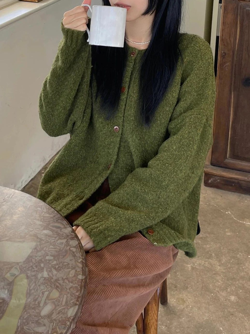 

een Knitted Cardigan Women's Sweater Autumn Winter 2025 New Lazy Sle Retro Knitted Top V-ne Long Sve Thiened Coat