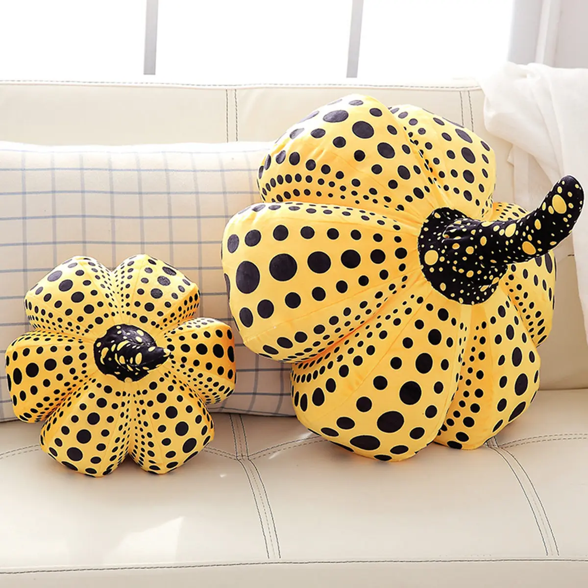 Japanese Kusama Yoshinori Yellow Dotted Pumpkin Plush Throw Down Cotton Lunch Rest Pillow, Home Sofa Cushion