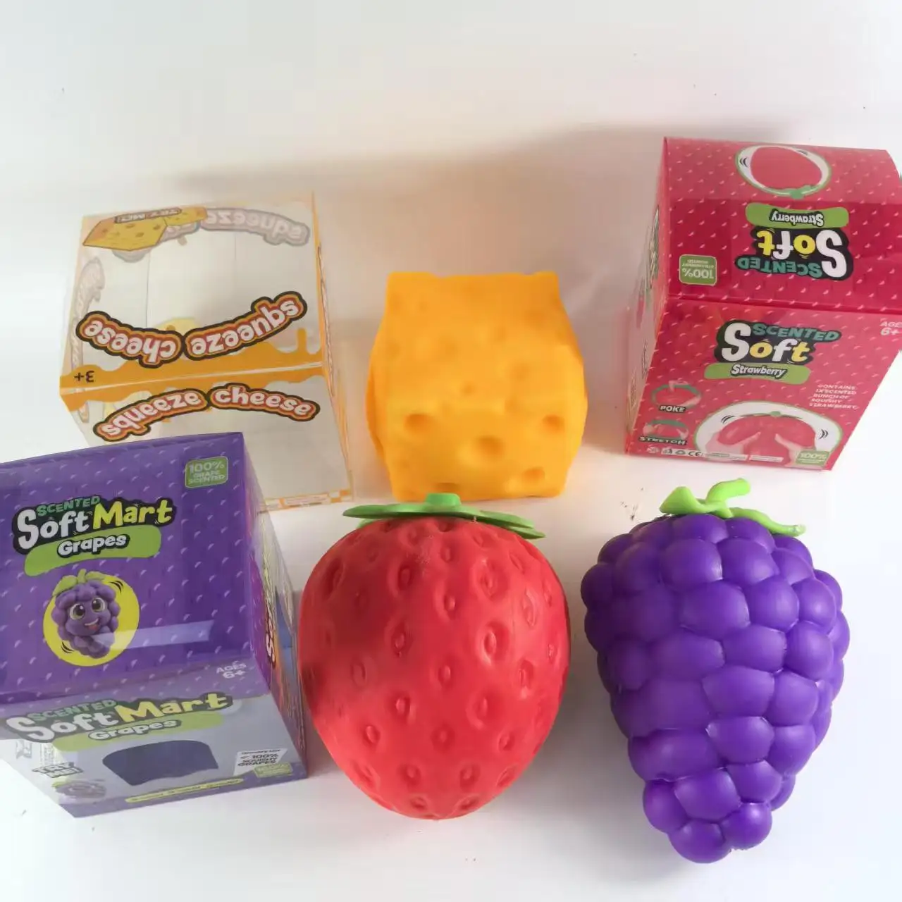 

Creative simulation fruit and vegetable TPR pinch music large grape fruit fast rebound super soft pinch resistant decompression