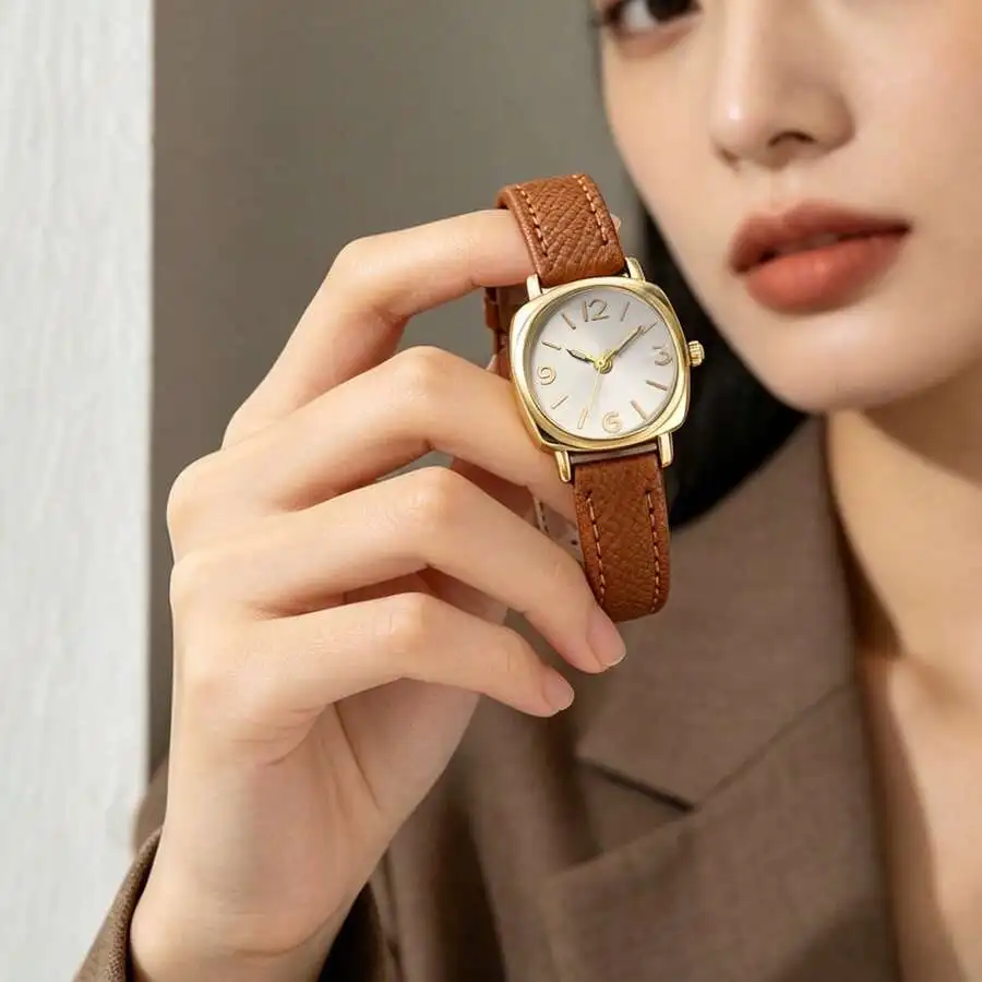 SOKI Women's Watch, Personalized Fashion Round Dial, Leopard Print PU Strap, Electronic Drive And Pointer Display, Classic