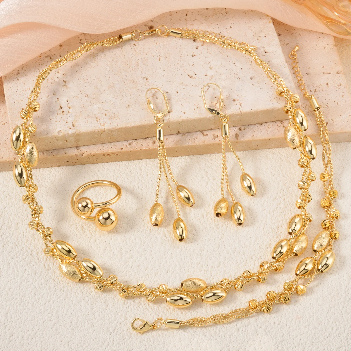 

4pcs Women's Jewelry Set Pearl Necklace Earrings Bracelets Bride's Wedding Accessories Exquisite Gifts