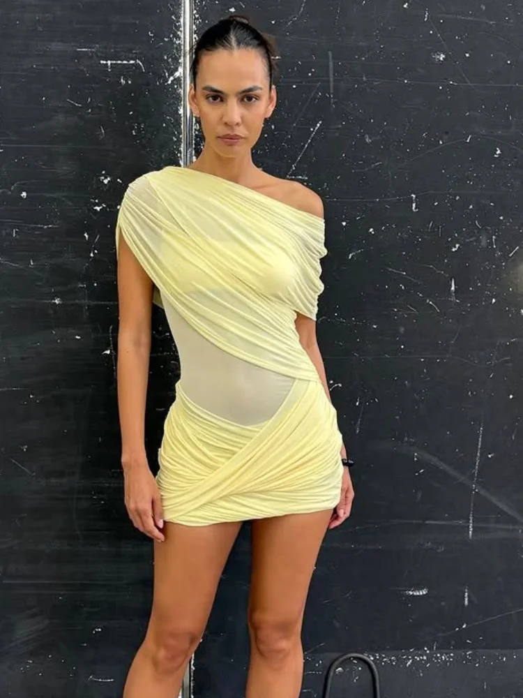 

Женское желтое плиссированное платье без бретелек из шифона, элегантное, с открытой спиной, без рукавов, облегающее, мини, новинка 2026 года, для вечеринок, Vestido