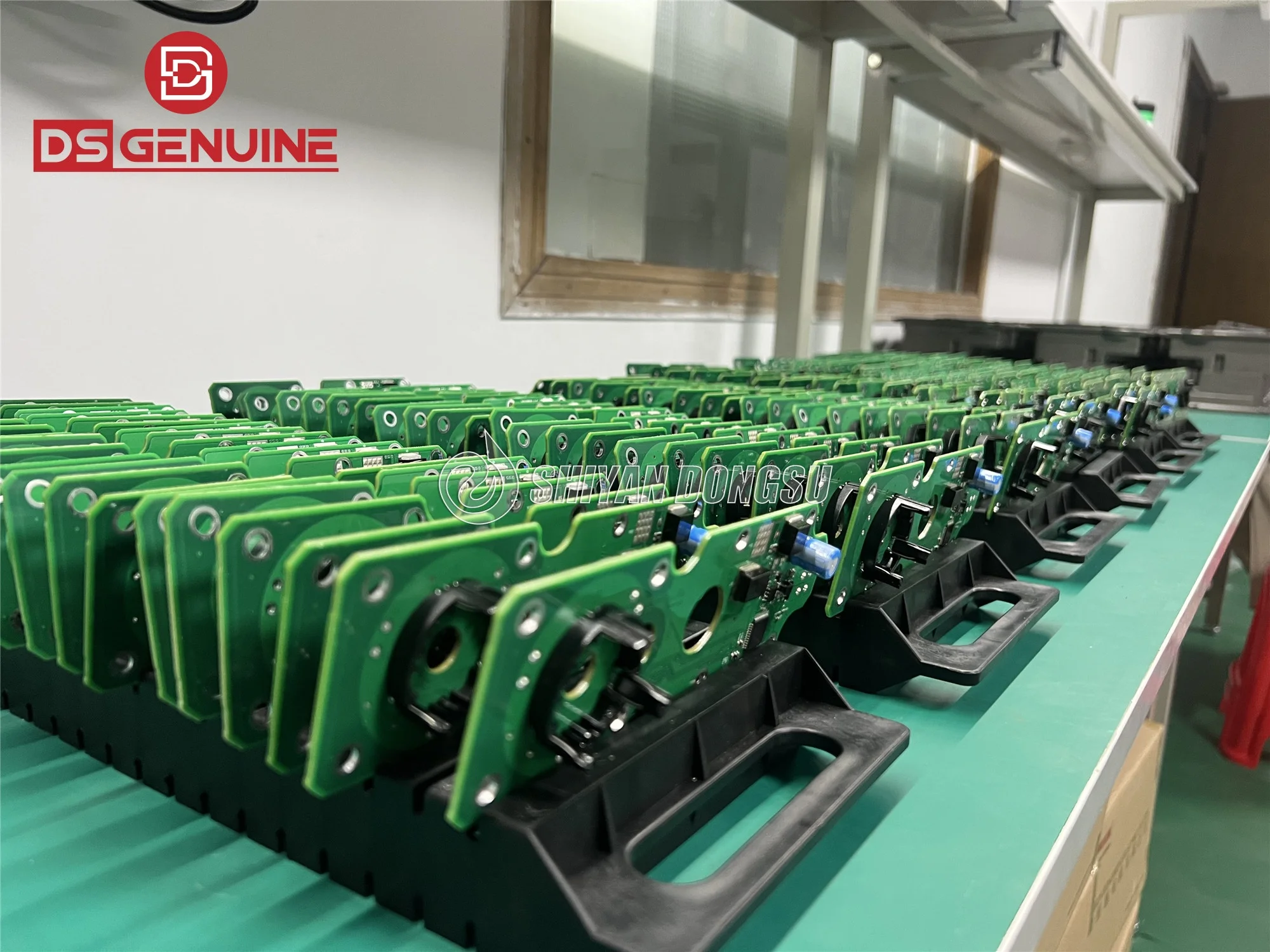 TLF DS حقيقية HE300VG HE351VE VGT مجموعة الشاحن التربيني المحرك لوحة تحكم PCBA 5452689