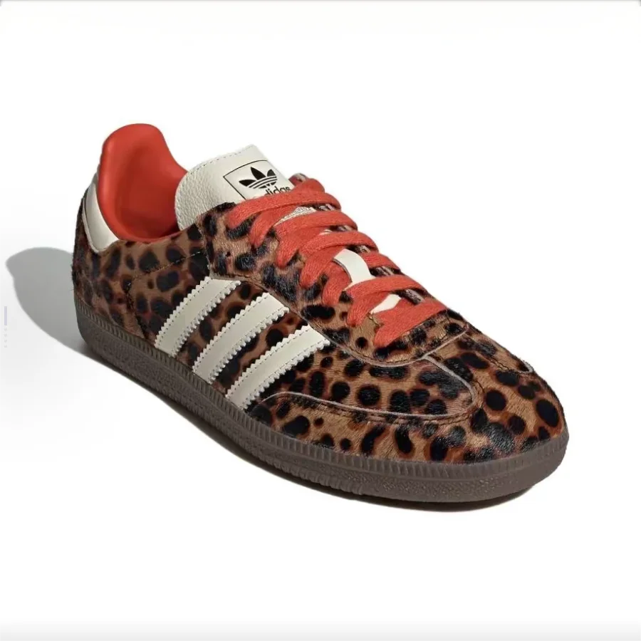حذاء adidas Originals SAMBA OG مريح ومتين ومنخفض الارتفاع كاجوال على طراز الحياة للنساء باللون البني JI2734