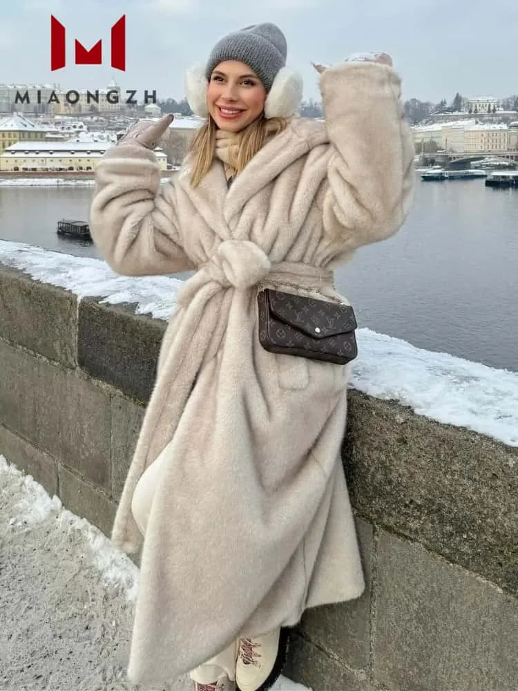 

High Quality 2025 Winter New For Women Long Luxury Outerwear Overcoat Hooded Long Sleeve Lace Up Thick Warm Fashion Fur Jackets
