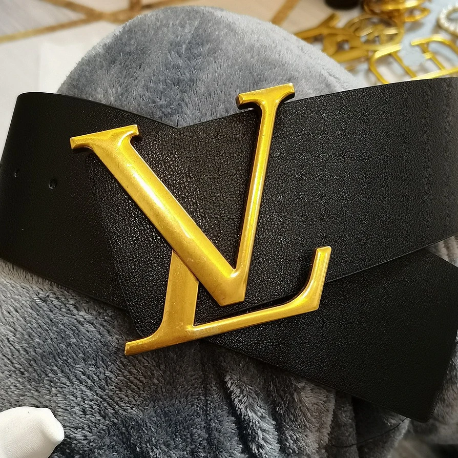 Women's Genuine Leather Belt, High-end Brand Belt for Women with An European Style. with An Ultra-wide Design, The Width Reaches 7 Centimeters. It Is A Versatile, Practical and Fashionable Girl's Belt. A Creative, Individualistic and Trendy Slimming Belt.