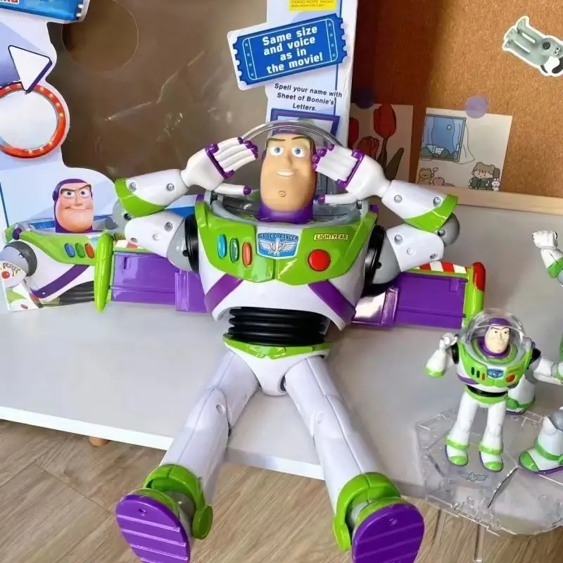 Elektrodynamisch Toy Story Buzz Lightyear Akoestisch-optisch model Speelgoed Pixar Lopende robot Pop Figuur Speelgoed Verjaardagscadeau Speelgoed Kinderen