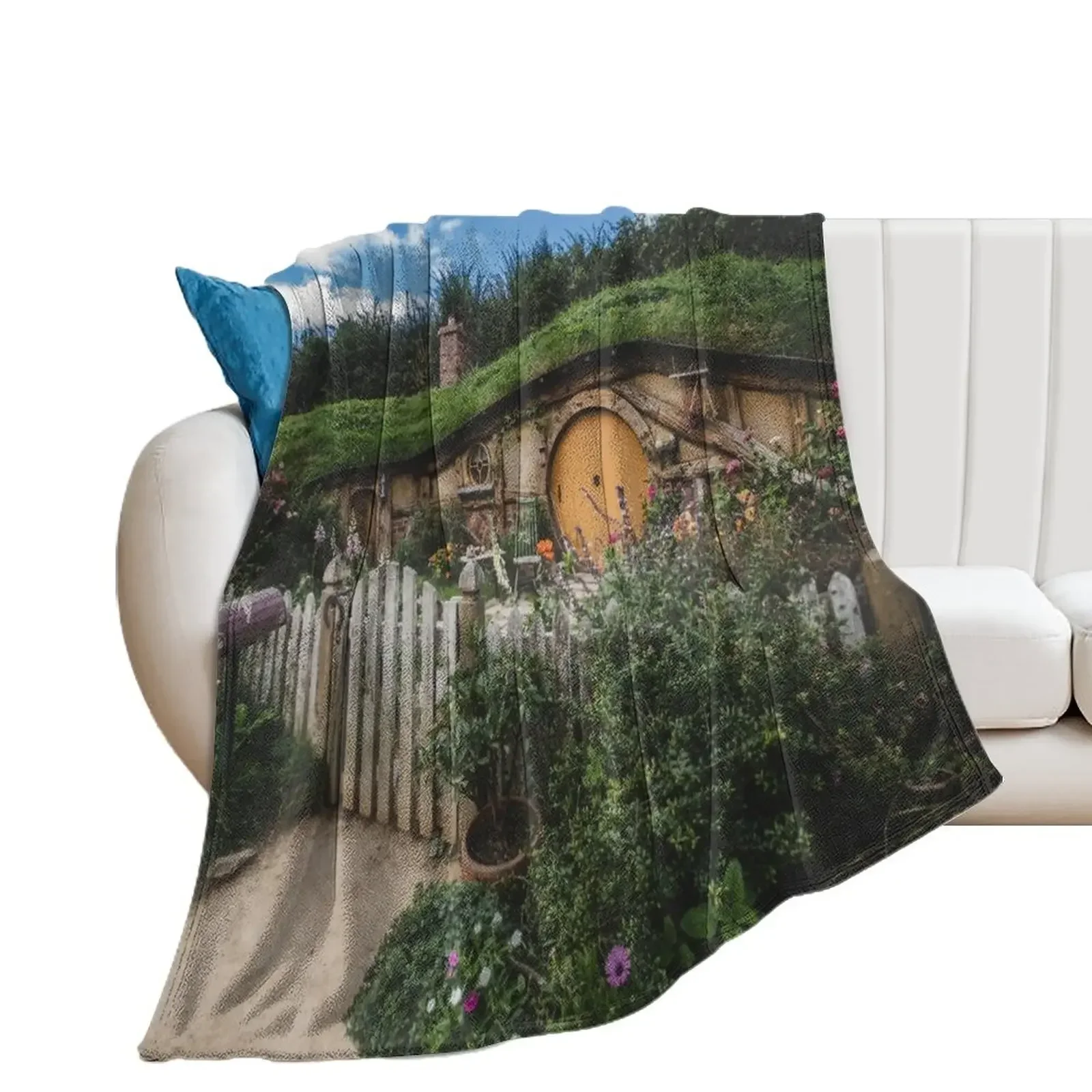 Hobbiton, The Shire Throw Blanket Winter beds Polar Blankets