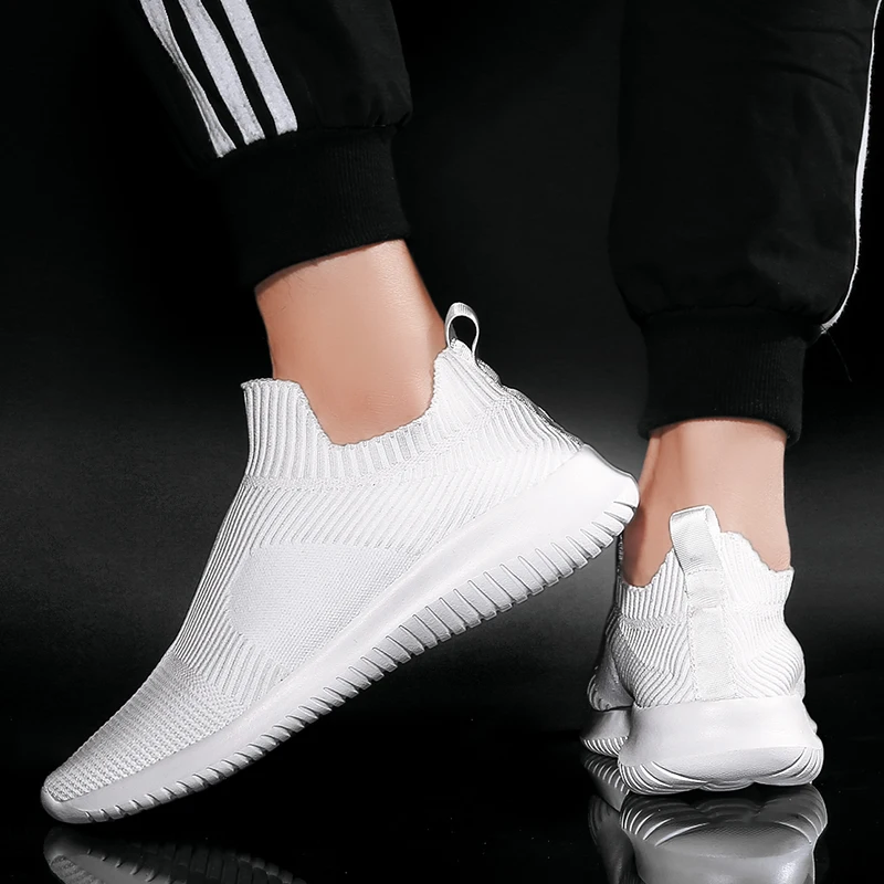 Solid White Fashion Knitting Casual Shoes Men Super Light Breathable Stretch Socks Sneakers Slip On Tenis Masculino Black Zapato