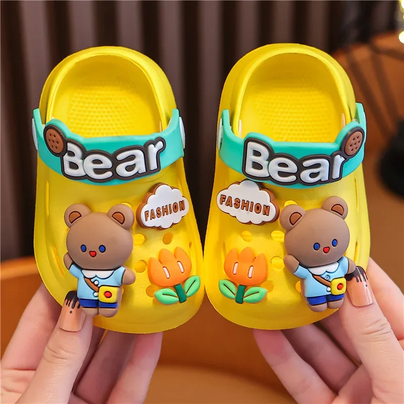 Children\'s slippers summer boys and girls baby bath cartoon cute soft soled boys  kids slippers  boys shoes