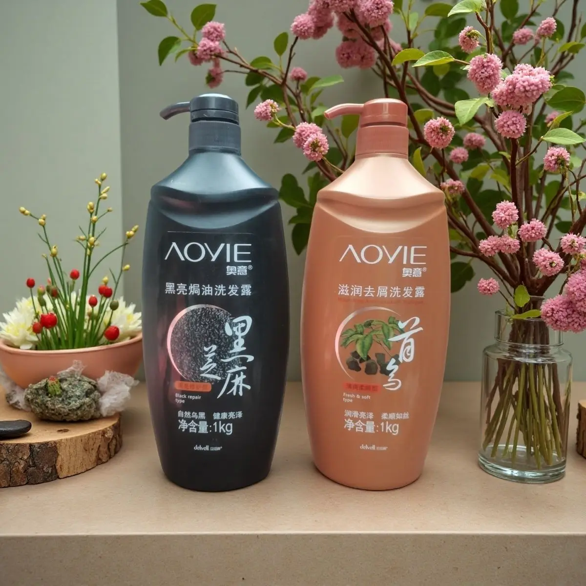 

Black Sesame He Shou Wu Shampoo Natural Dark Shine Healthy Smoothing Anti-Dandruff​