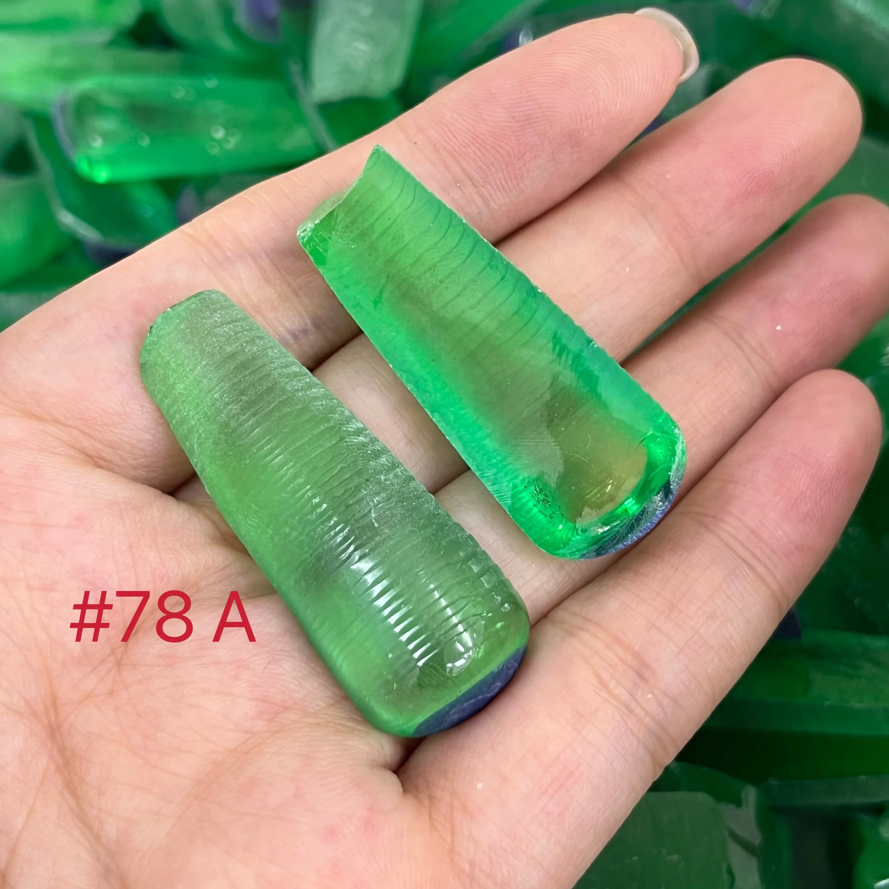 100g/Lot Excellent Synthetic Rough Gemstone Uncut #78A-B Green Sapphire Raw Corundum Material For Gemstone Loose Stone Making