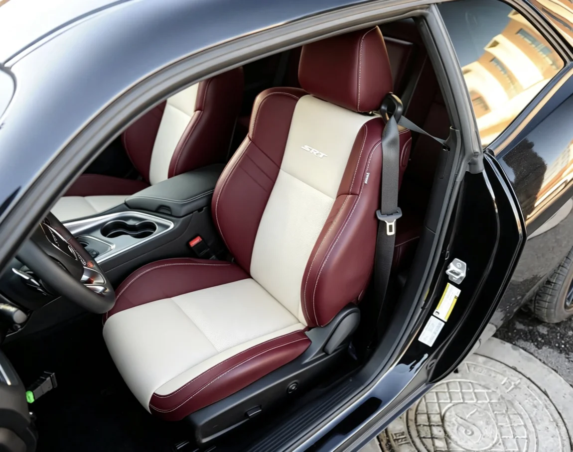Für Dodge Challenger 2015 Maßgefertigte Autositzbezüge Luxuriöses Nappaleder 100% Passgenau Innenraumzubehör 360 ° Vollständige Abdeckung – Detail 10