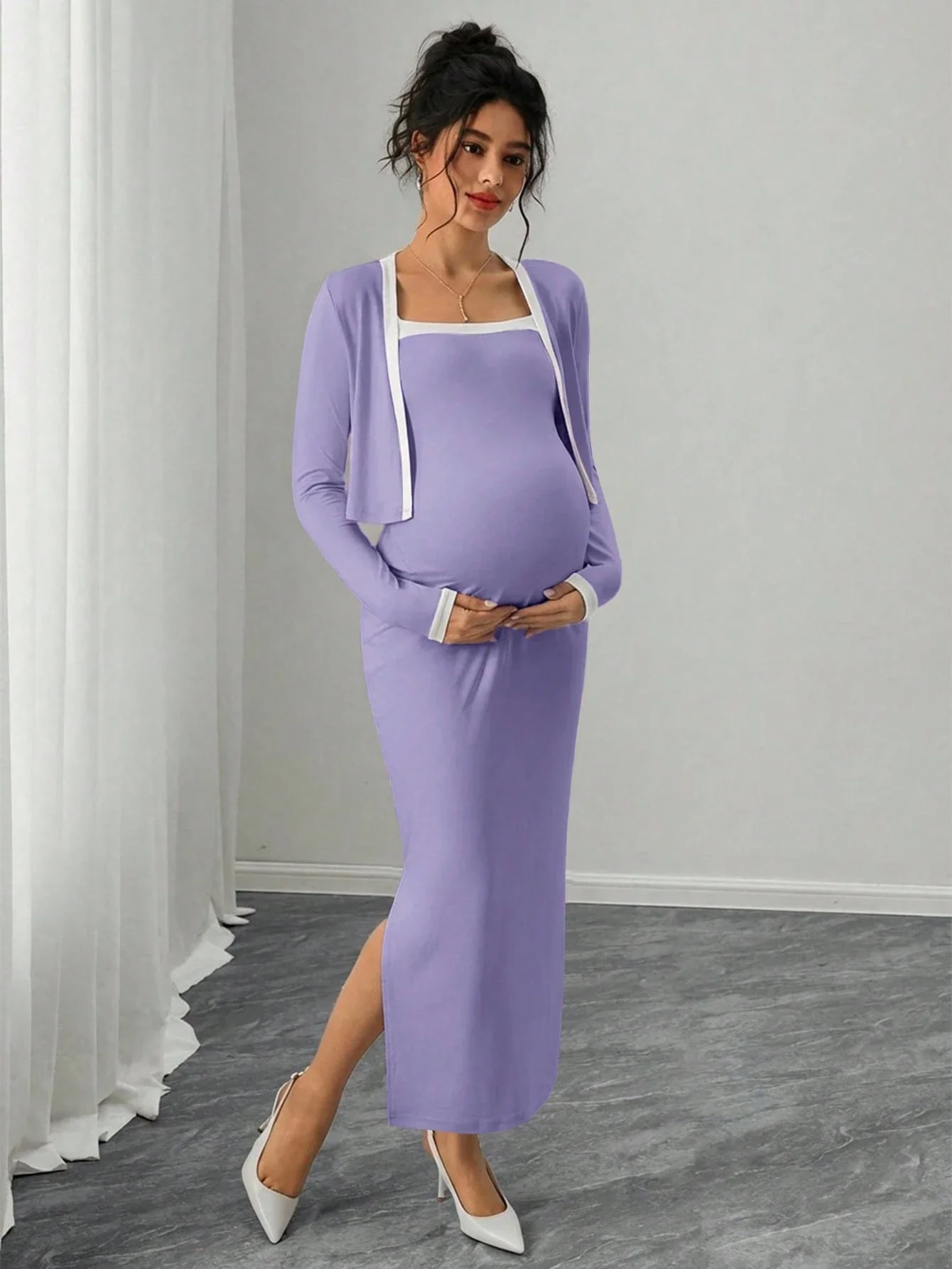 Conjunto de vestido de maternidad de 2 piezas con cárdigan de manga larga con frente abierto y vestido tipo camisola.