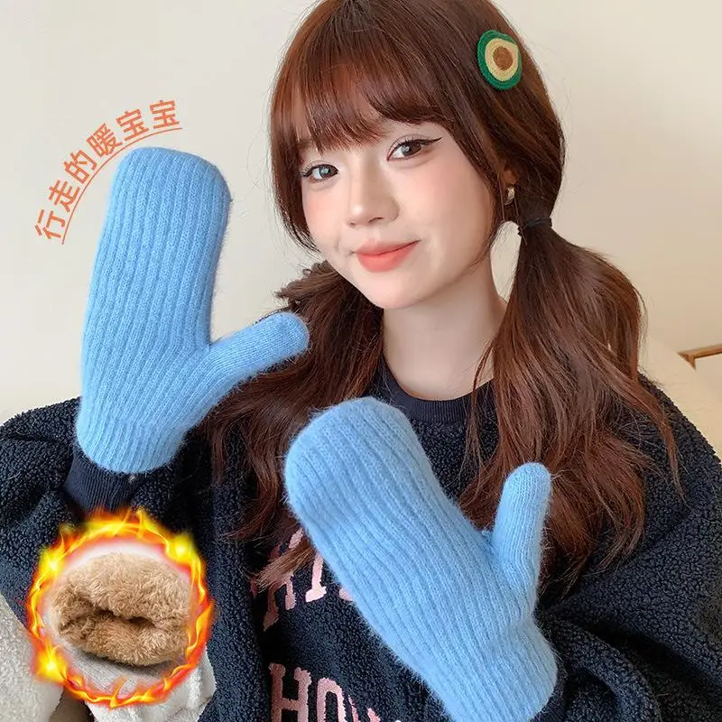 

Перчатки для женщин зимой. Милый плюшевый утолщенный кроличий мех, чтобы сохранить тепло и пушистую студенческую езду, чтобы предотвратить холод и замораживание.