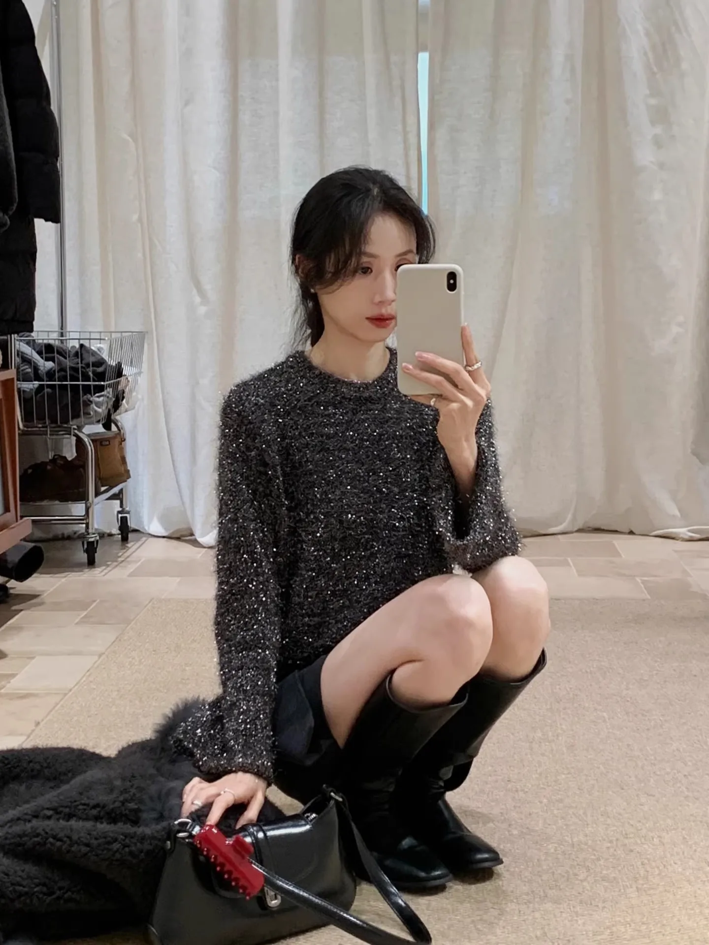 

iny Sequin Knitwear Loose Fit Women's Bla Korean Sle Winter New Arrival Slimming Top Faionable Ambient Feeling