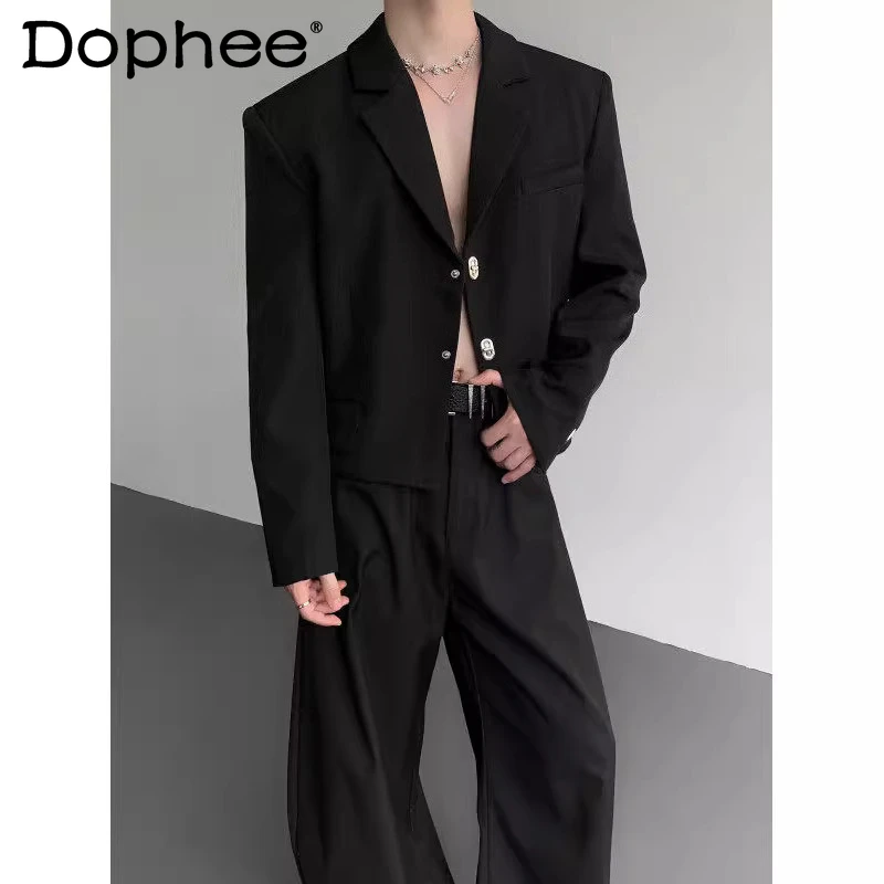

Male 2025 Autumn New High-end Handsome Suit Jackets Male Model Niche Metal Buckle Shoulder Padded Chic Tops Trendy Short Blazers