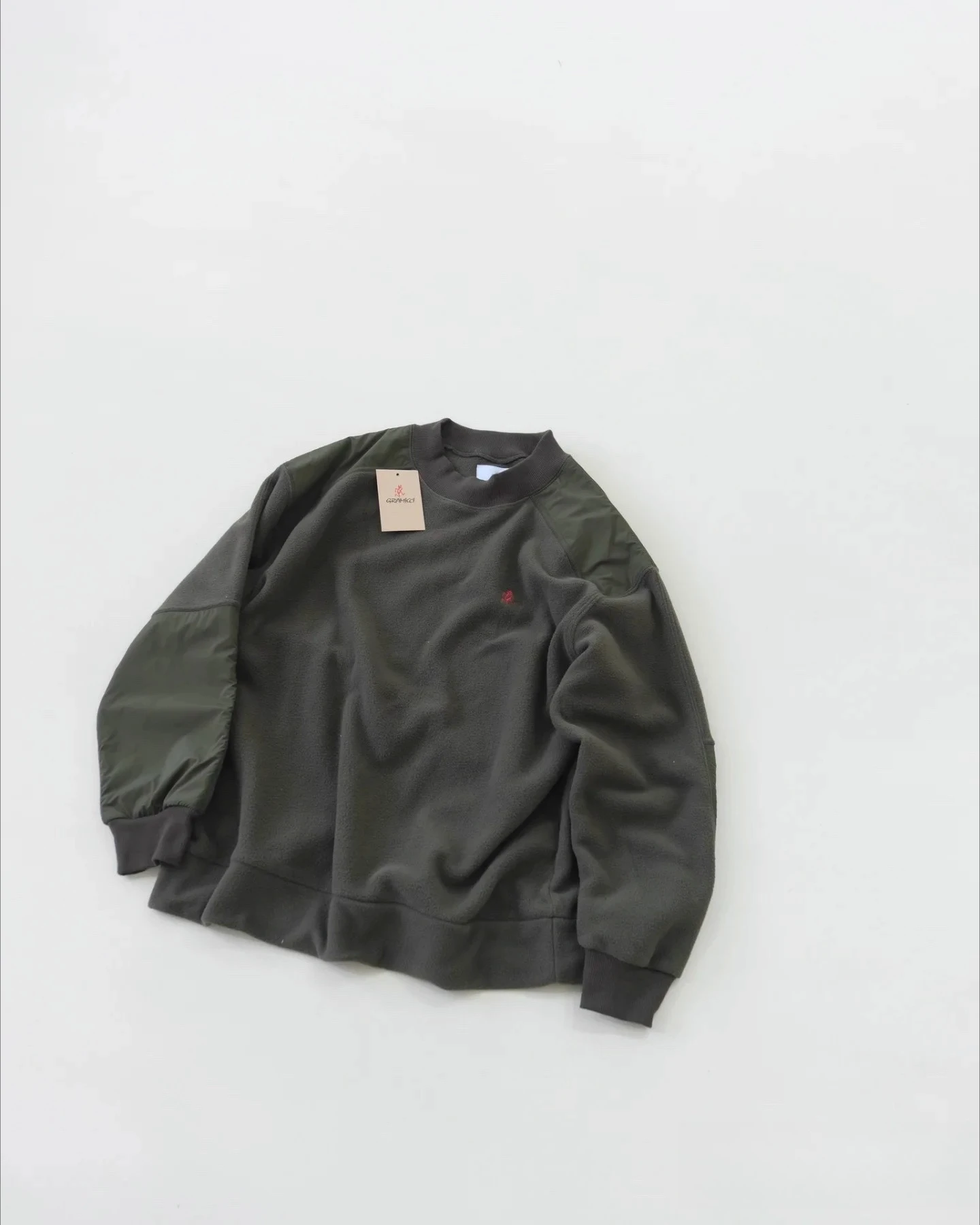 Gramicci 24ss Outdoor Mountain Casual bestickter Thermo-Pullover aus dünnem Samt