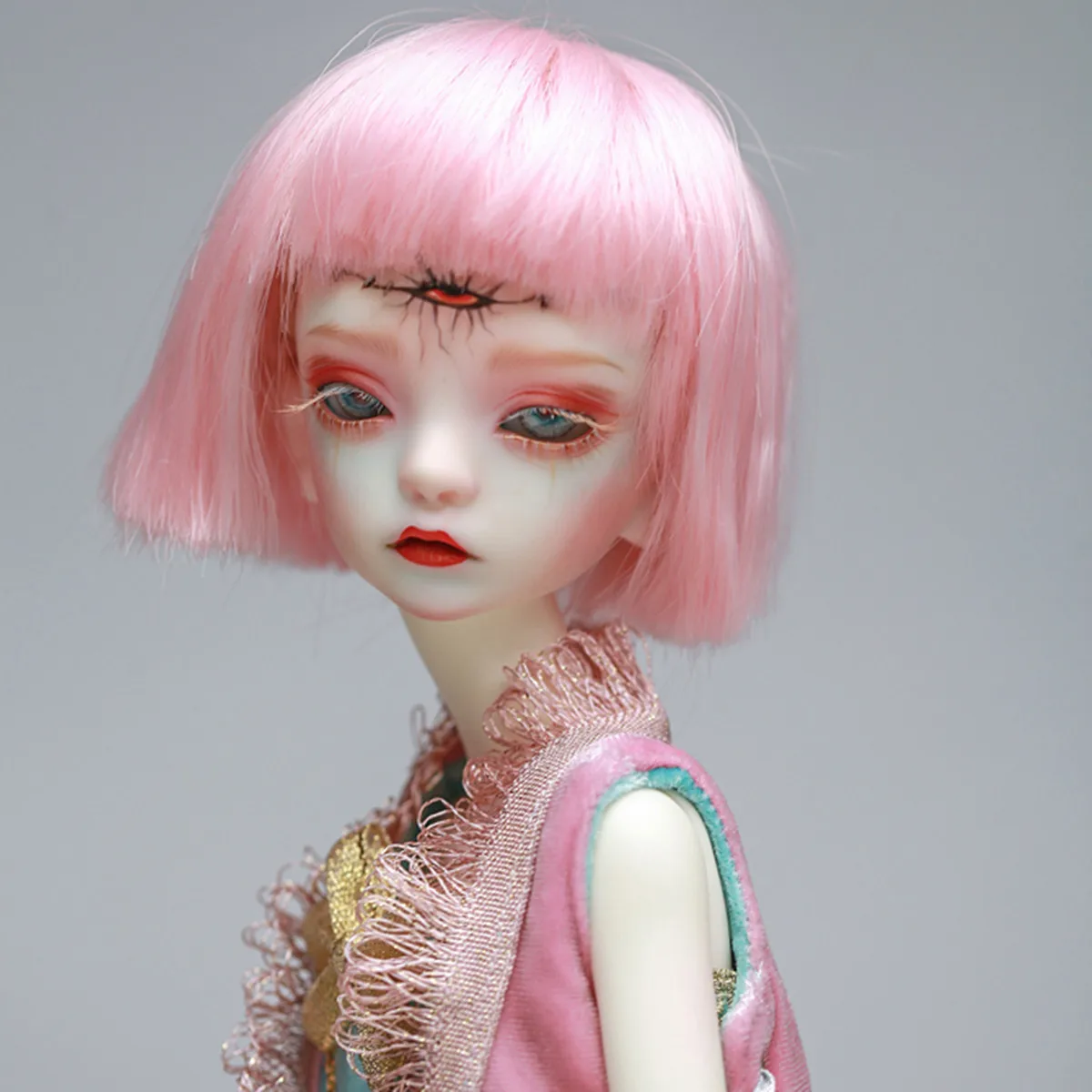 New SD BJD doll SD Bella 1/4 girl special body joint available in premium resin spot makeup