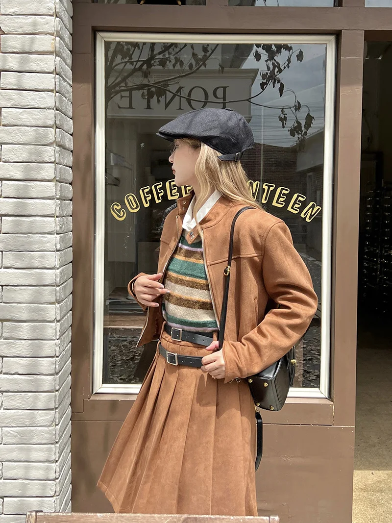 

Женская куртка NIIDAILY из замши, осень 2023, модная, оранжево-коричневая, свободного кроя, на молнии