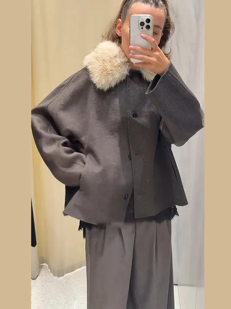 Women's Oversized Winter Wool Coat with Fur Collar