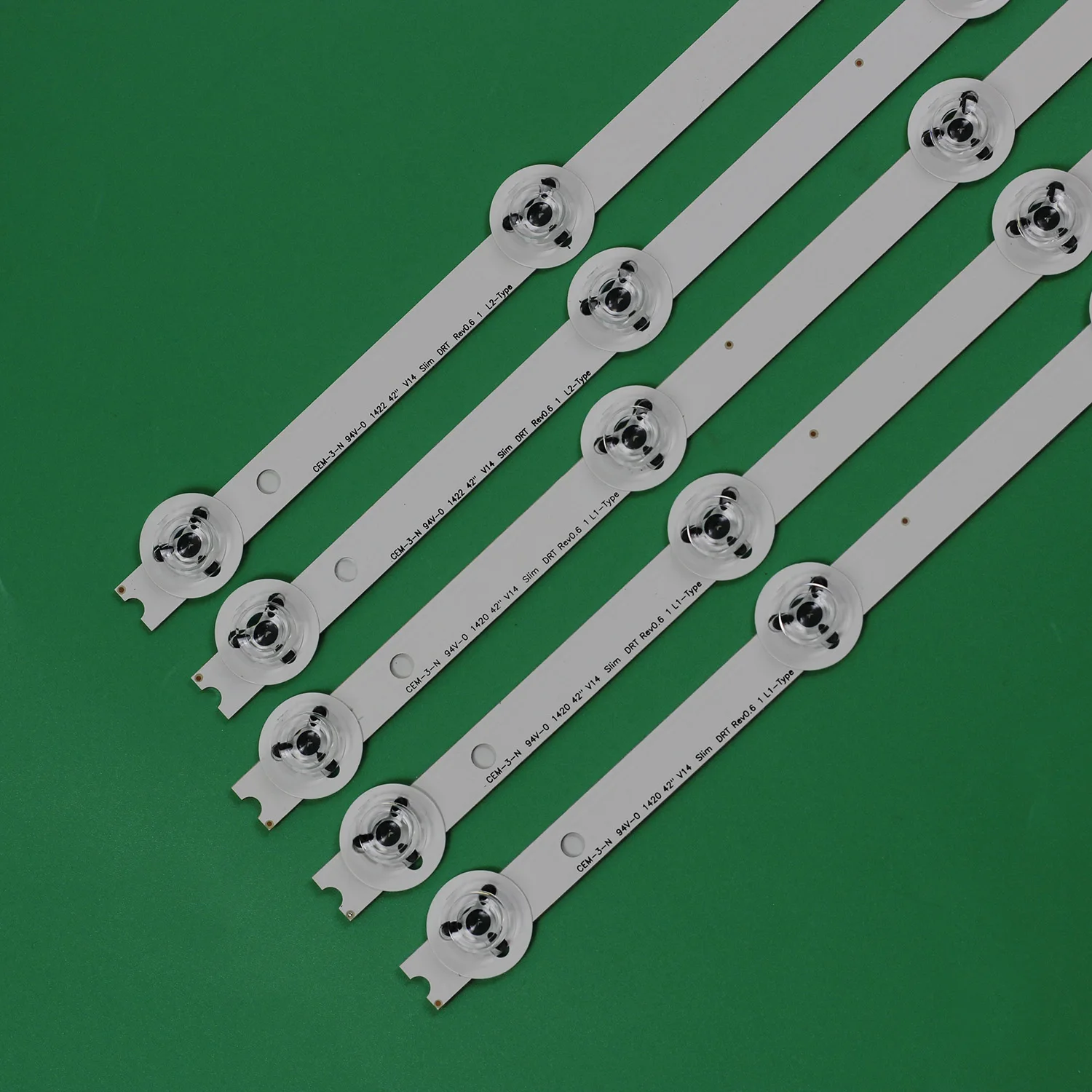 Striscia di retroilluminazione a LED per 42LB6800 42LB68V 42LB6900 42LB7000 42LB7200 42LB731 42LB750 42LB672V 42LB674V 42LB676V