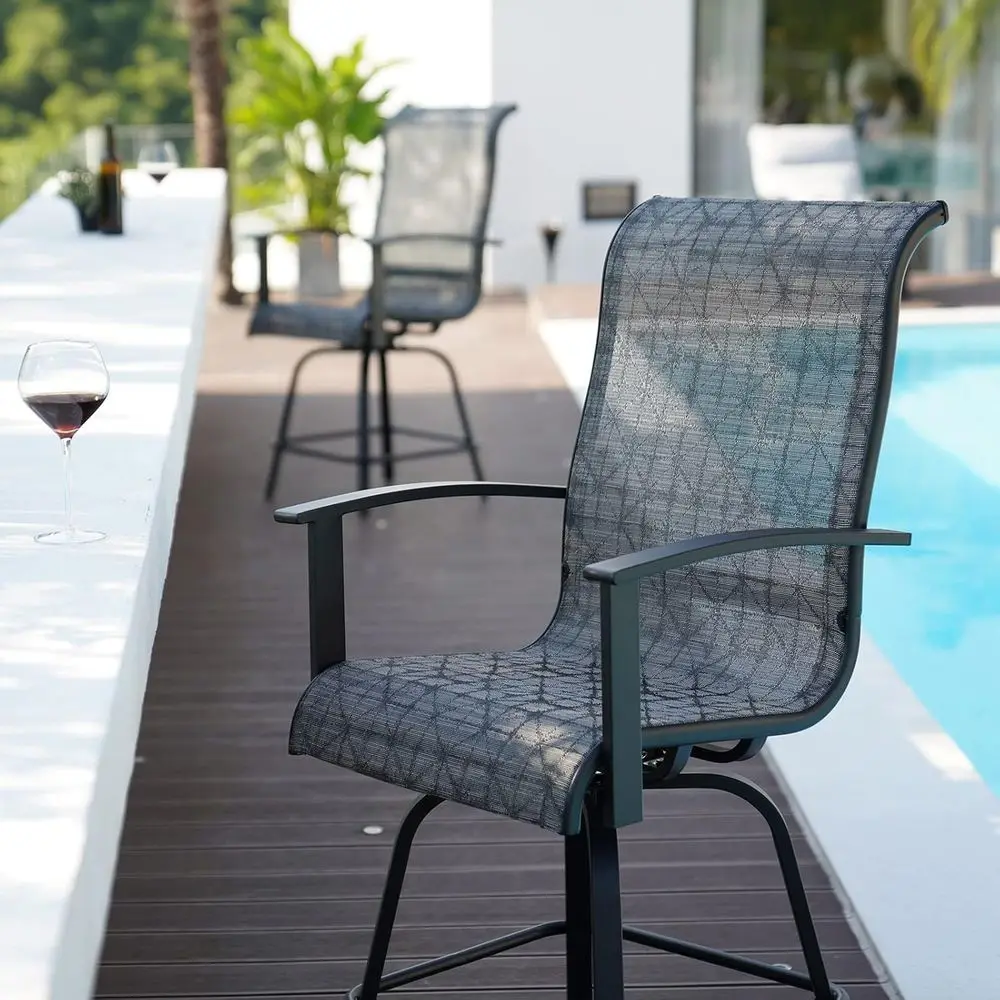 طقم بار خارجي حديث مكون من 3 قطع مع مقاعد دوارة وطاولة مستديرة للفناء أو بيسترو أو مساحة مطعم صغيرة باللونين الأسود والرمادي