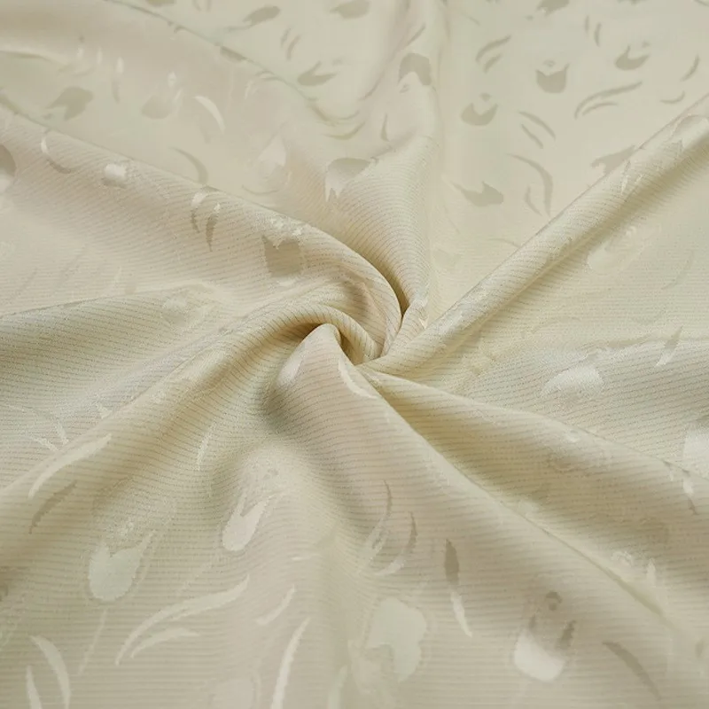 New Chinese-style Hanfu cheongsam and waistcoat fabric made of narrow silk small flowers