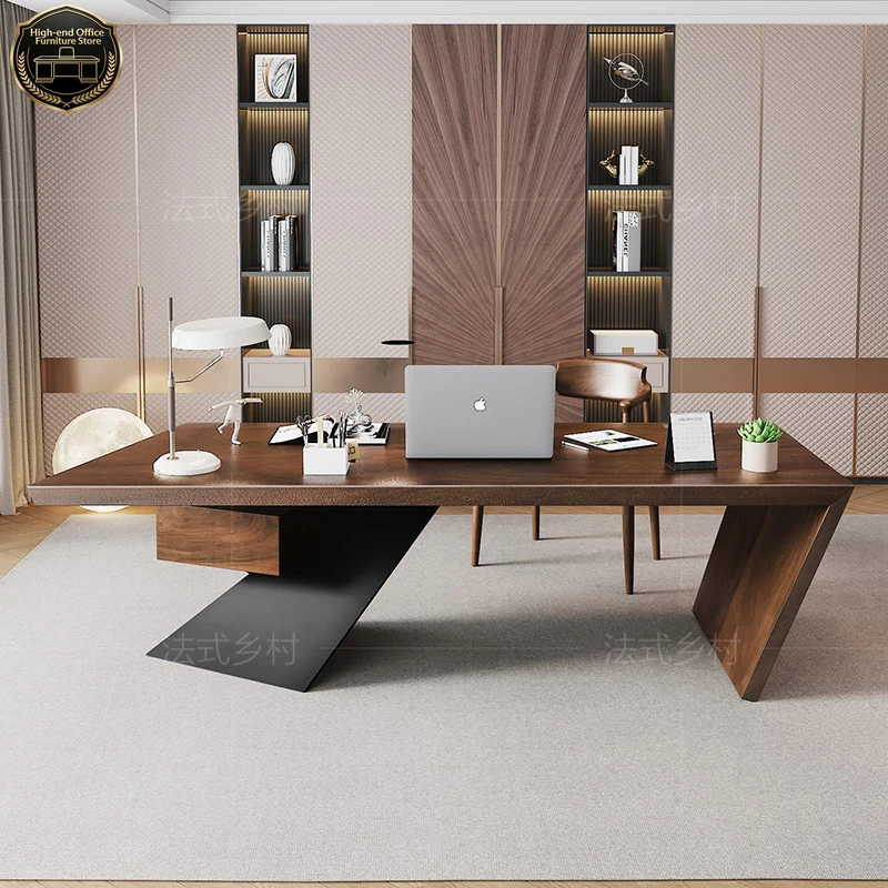 

Стол руководителя из южноамериканского ореха, большой, современный, в стиле лёгкой роскоши.