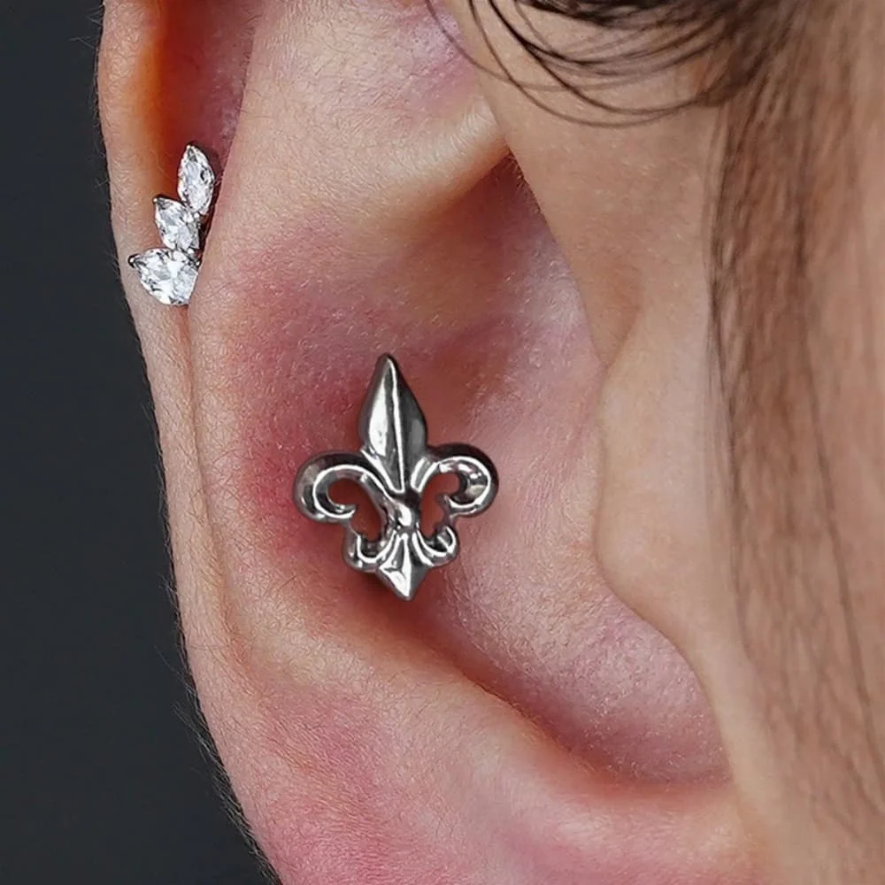 Casvort 1 Stück Vintage Barock Titan Fleur-de-lis Labret Piercing Flacher Ohrstecker Gewindelose Conch Helix Ohrringe Schmuck – Detail 5