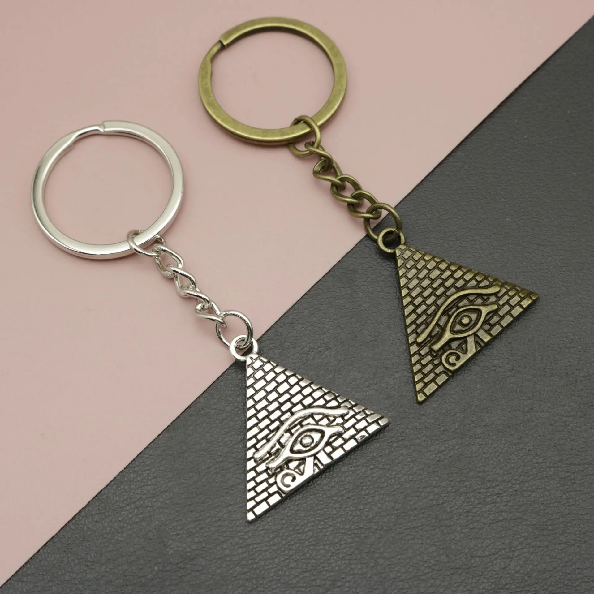 keychain pyramid Viking Eye of the Nordic Amulet Men Key Chain Gift Slavic Egyptian Pyramids Keychain Pendant Male Keyring Jewel