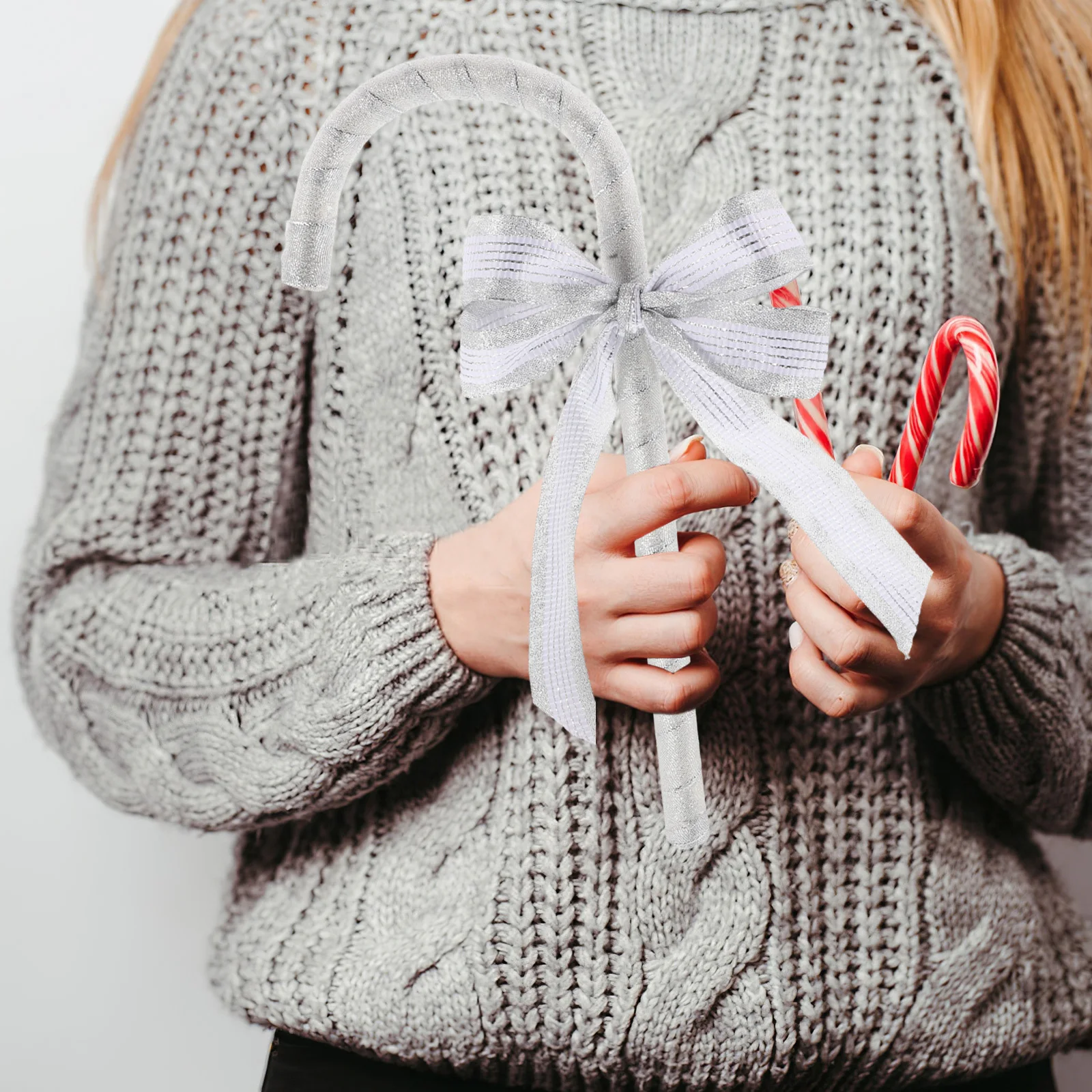 

Костюм с бантом, трость для детей, красные пластиковые танцевальные трости, уникальный дизайн, необычная трость, реквизит, рождественская вечеринка, ролевая игра на день Святого Валентина