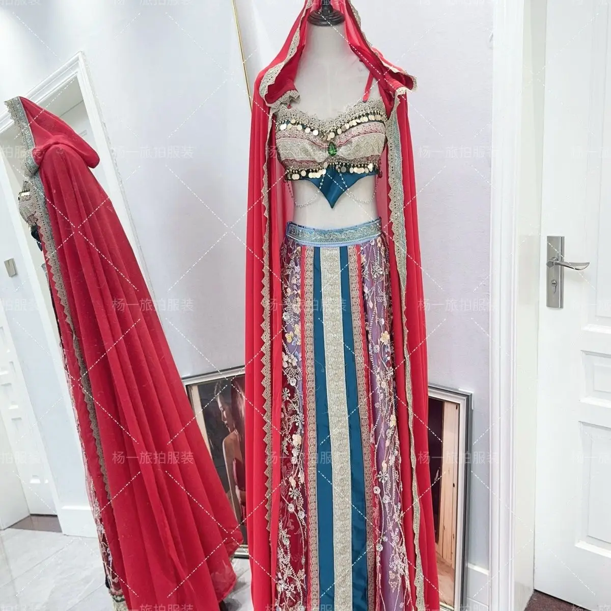 Retro Exotic Flying Apsaras Suit Floral Embroidery Two‑Piece Outfit With Cape For Dunhuang Theme Photoshoot Cos Event