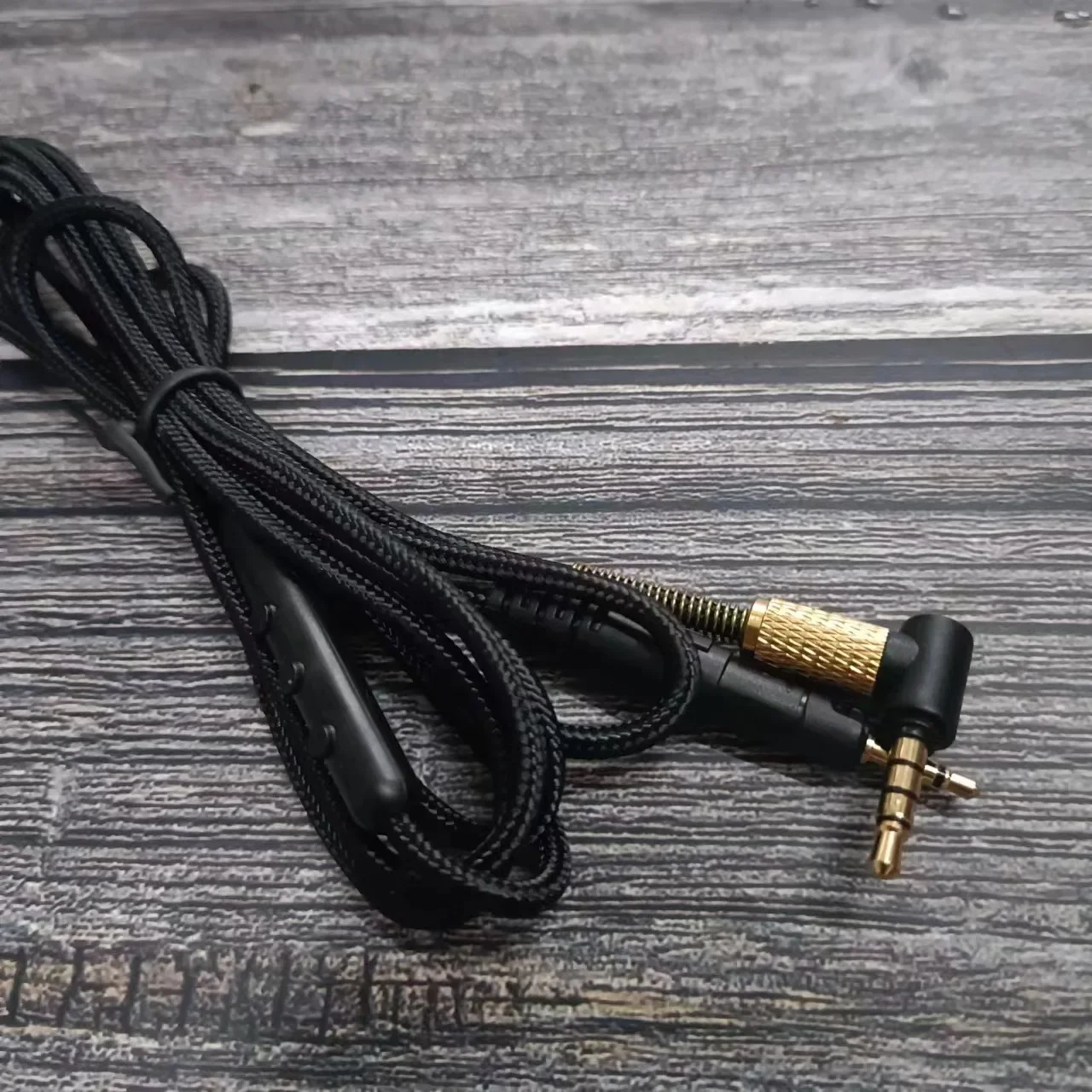 

Plug and Play High quality audio cable For ATH M40X/M50X/M60X/M70X Headset 3.5mm to 2.5mm plug with microphone braided wire ，